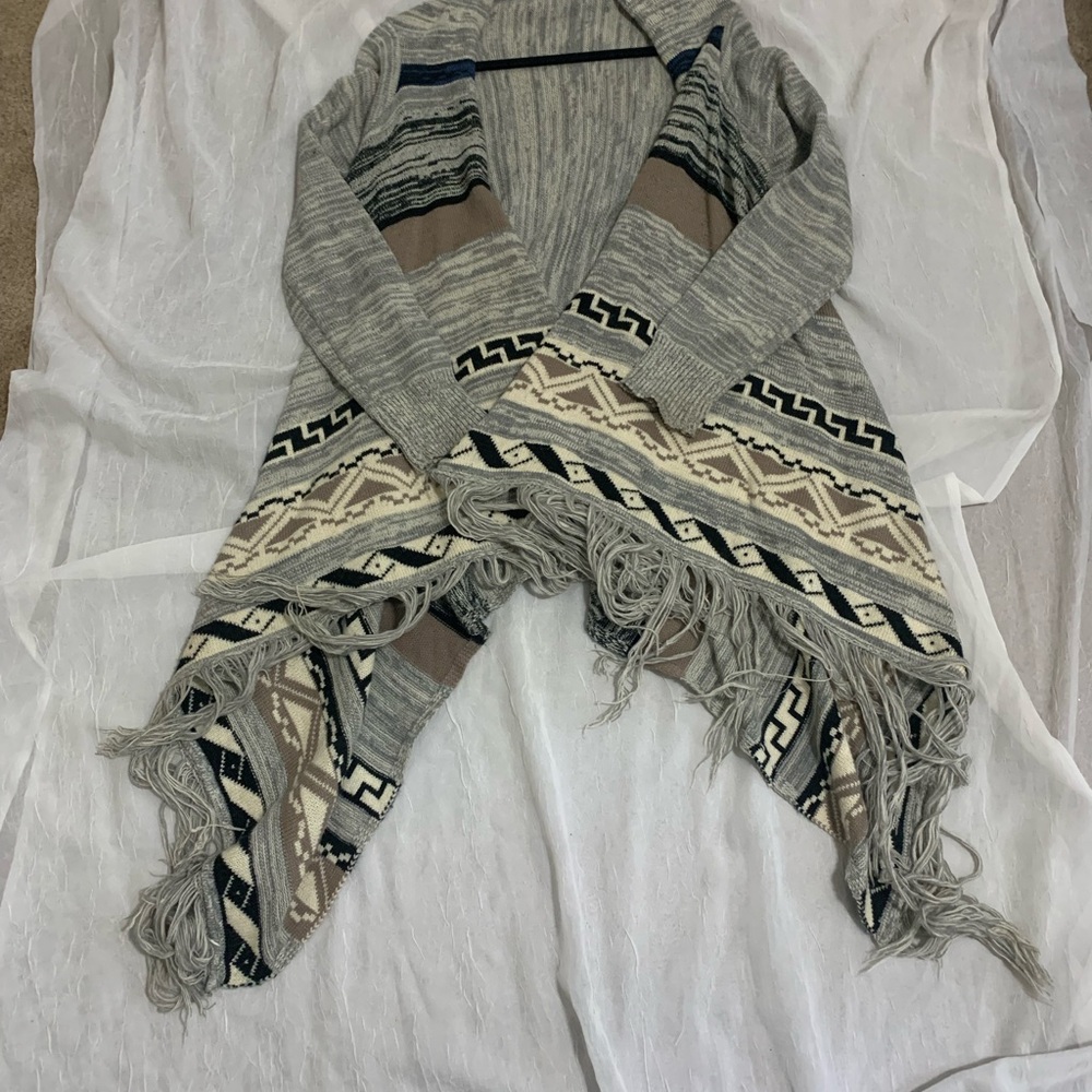 Aztec Patterned Fringe Cardigan - Picture 3 of 6
